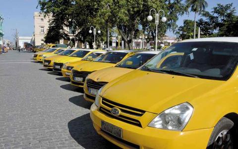 RESERVA DE AUTOS PARA VIAJES TURISTICOS