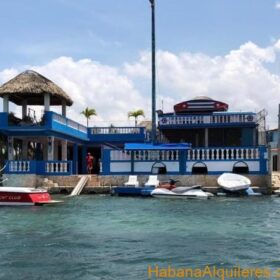 Hostal en La Marina Hemingway